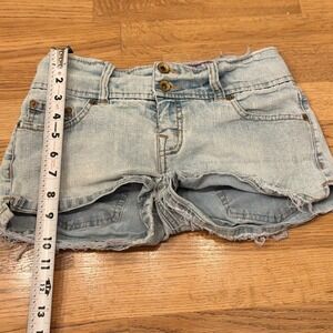 Glo Denim Cutoff Shorts Light Wash Distressed Frayed Hem Women Y2K size 3 GLO
